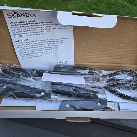 NIB Skandia 10 Piece Cutlery Set With Block Full Tang Double-Riveted - Picture 12 of 13